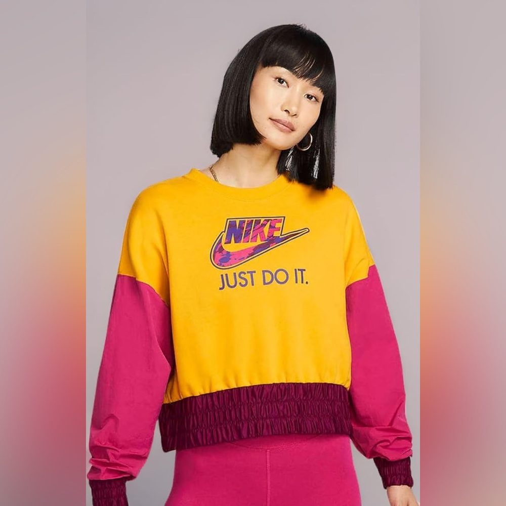 NWT Nike Sportswear Colorblock Just Do It Terry Fleece Crewneck Sweater Sz S